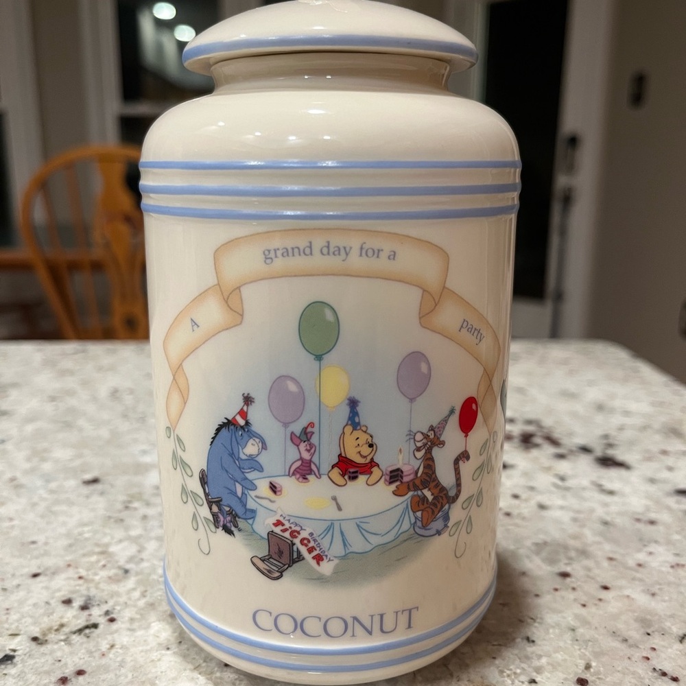 Lenox Pooh Pantry Coconut Ceramic Jar